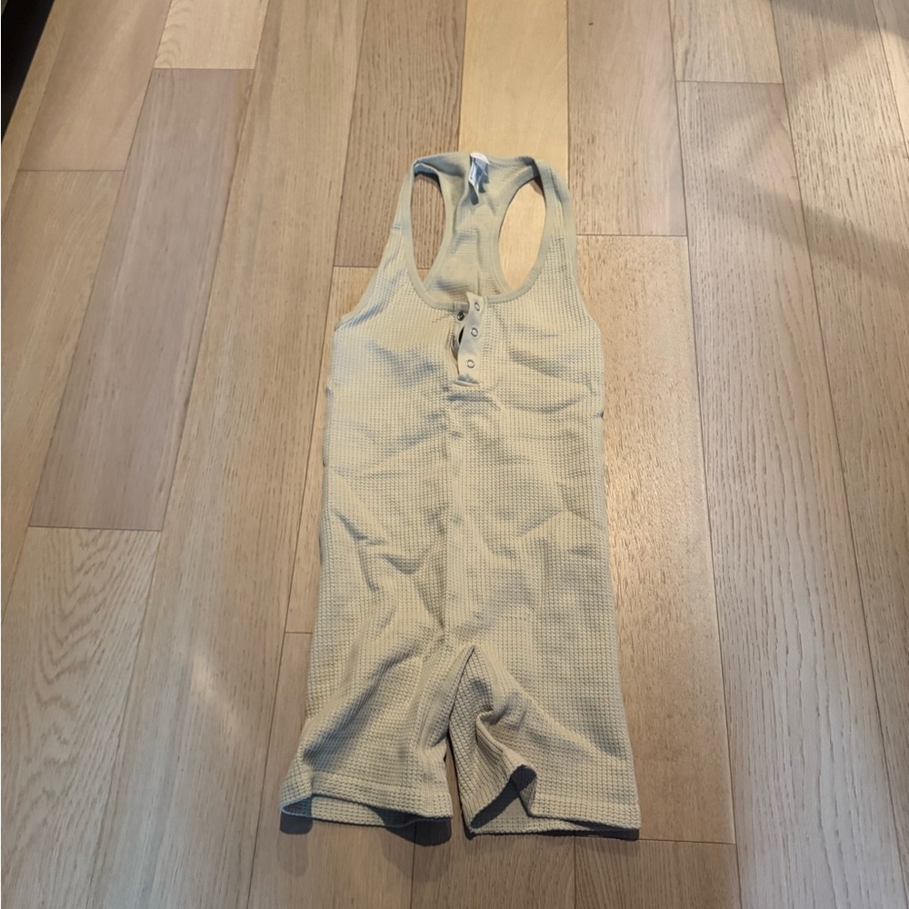 Colsie Light Waffle onesie